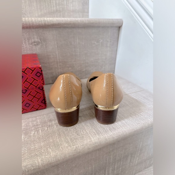 Tory Burch Marion Mustard Patent Leather Block Heel Gold Trim Pumps - Picture 5 of 6